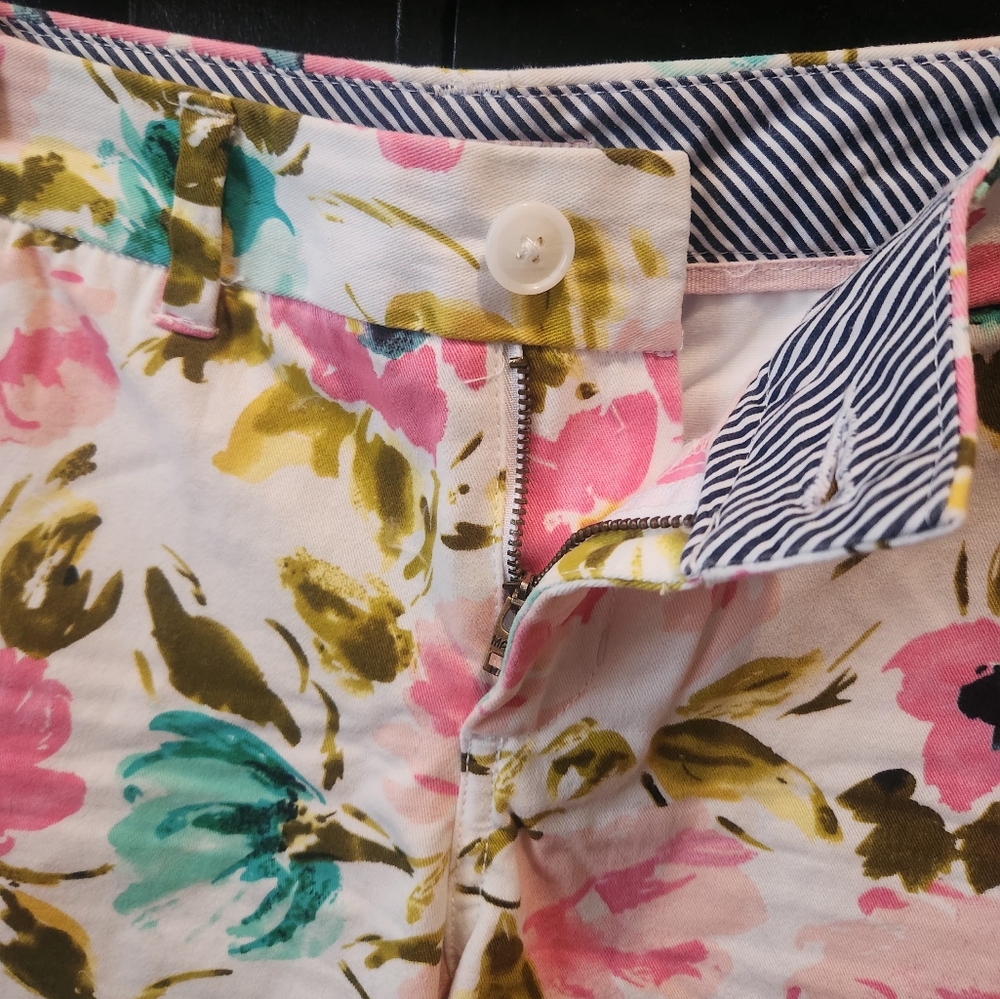 Merona floral shorts~size 2 - Picture 3 of 5